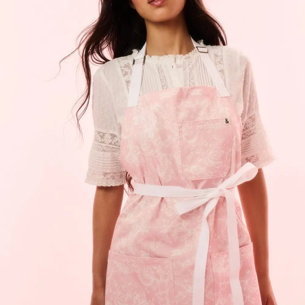 Hot Cropped Essential Apron Essential