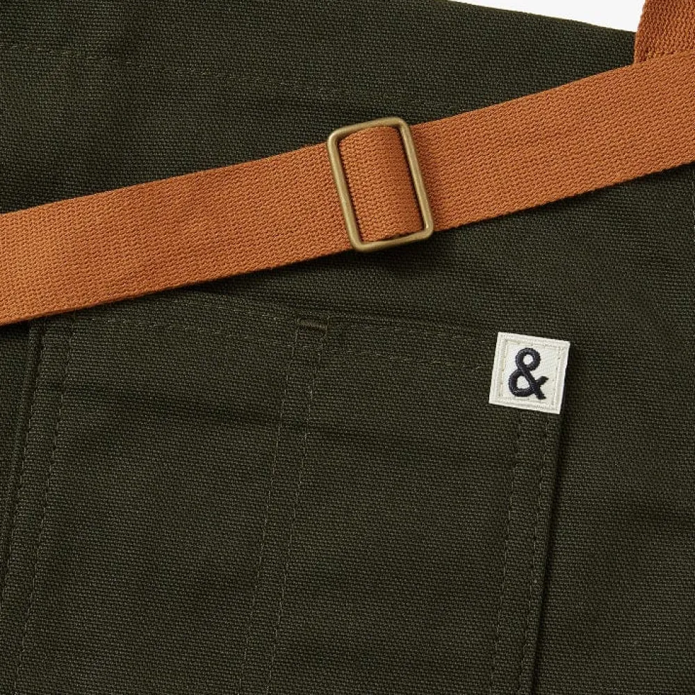 Essential Apron Creators Essential