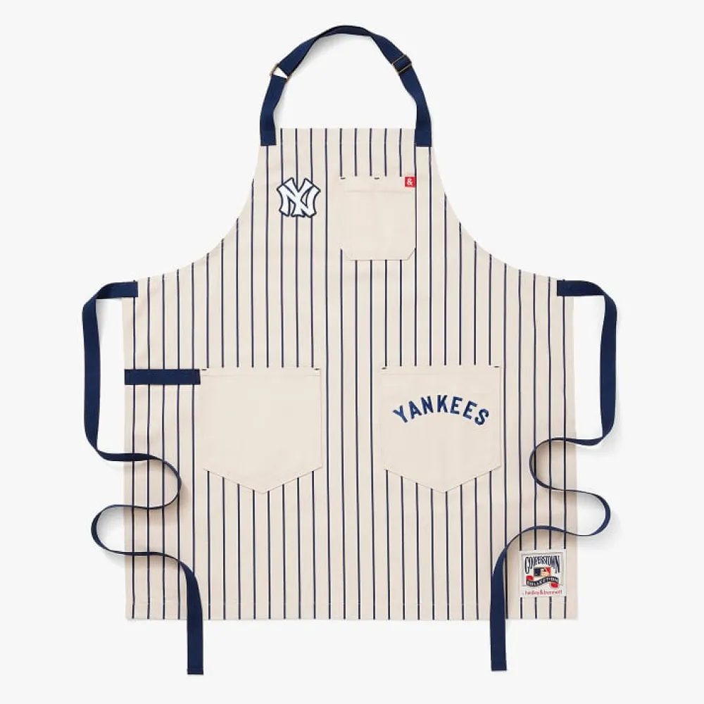 Online MLB™ Essential Apron Essential