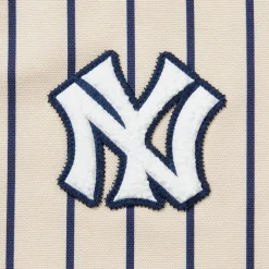 Online MLB™ Essential Apron Essential