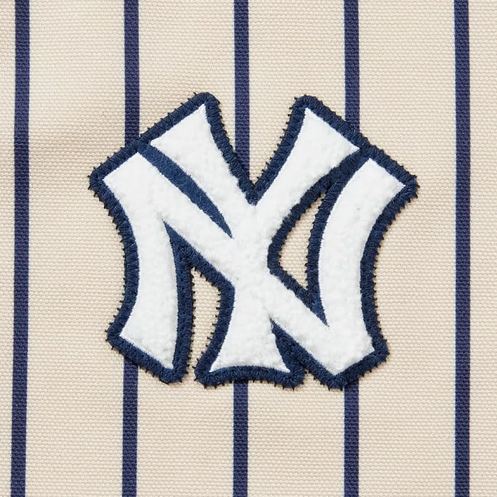 Online MLB™ Essential Apron Essential