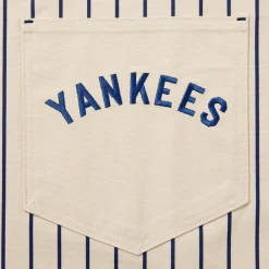 Online MLB™ Essential Apron Essential