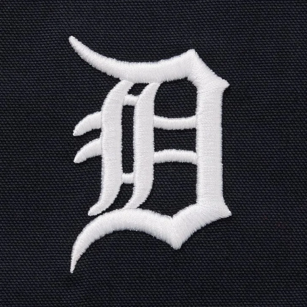 MLB™ Essential Apron Essential