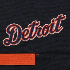 MLB™ Essential Apron Essential